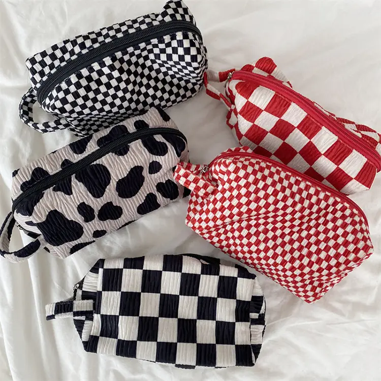 checkered-woven-pouch (2)